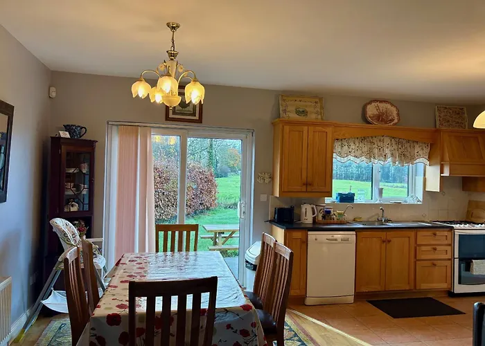 3 Bedroom Close To In Galway